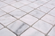 Muestra de mano piedra natural mosaico mármol blanco carrara look mate pared suelo cocina baño ducha MOS42-32-2000_m