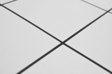 Estera de mosaico autoadhesiva metal aspecto azulejo blanco con junta negra MOS200-W01