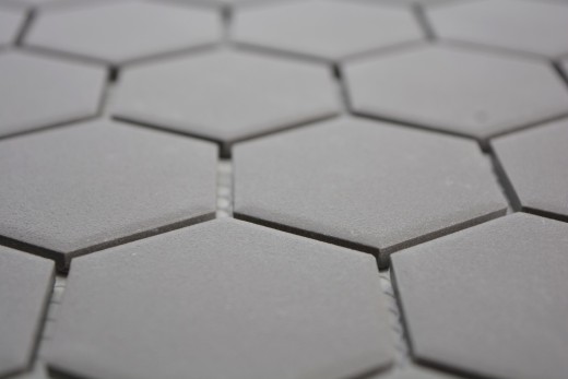 Muestra de mano azulejo mosaico cerámica hexágono gris oscuro sin esmaltar MOS11B-0213-R10_m