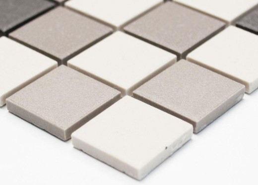 Muestra de mano azulejo mosaico cerámica beige claro gris sin esmaltar MOS18-0205_m