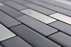 Muestra de mano mosaico compuesto cerámica negro plata cromo barras azulejo backsplash MOS26-0317_m