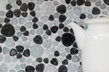 Pebble mosaico Pebbles cerámica gotas gris manchas negro plato de ducha backsplash MOS12-0103