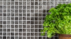 Mosaico de vidrio mosaico azulejo espejo plata antracita negro estructura metal look MOS63-CM-4BL12