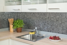 Mosaico de vidrio mosaico azulejo espejo plata antracita negro estructura metal look MOS63-CM-4BL12