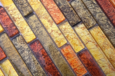 Muestra de mano mosaico azulejo Mosaico de vidrio compuesto translúcido Estructura de color naranja oro cristal MOS86-07814_m