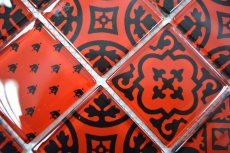 Muestra de mano retro vintage mosaico azulejo translúcido rojo vidrio mosaico cristal mirada rojo MOS78B-0902_m