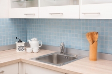 Muestra de mano azulejo de mosaico TURQUESA AQUA AZUL CLARO BAÑO Piscina Azulejo backsplash Cocina MOS16-0402_m