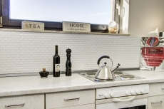 Muestra de mano Mini Metro Subway mosaico azulejo cerámica BLANCO azulejo backsplash cocina MOS26-0102_m