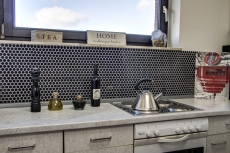 Muestra de mano mosaico azulejo cerámica hexágono negro brillante pared azulejo baño MOS11A-0302_m