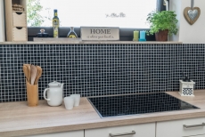 Muestra de mano mosaico azulejo backsplash cuarzo compuesto piedra artificial Artificial negro MOS46-ASM22_m