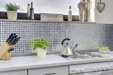 Muestra de mano mosaico azulejo cristal translúcido cristal mosaico cristal brillo plata MOS130-0208_m