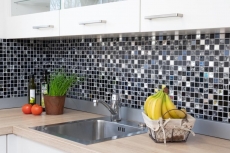 Muestra de mano azulejo mosaico Azulejo backsplash Acero inoxidable translúcido negro Mosaico de vidrio Acero cristal negro Vidrio MOS63-CM-426_m