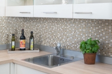 Muestra de mano mosaico azulejo Azulejo backsplash Translúcido oro blanco Mosaico de vidrio Piedra de cristal oro blanco mate MOS92-1201_m