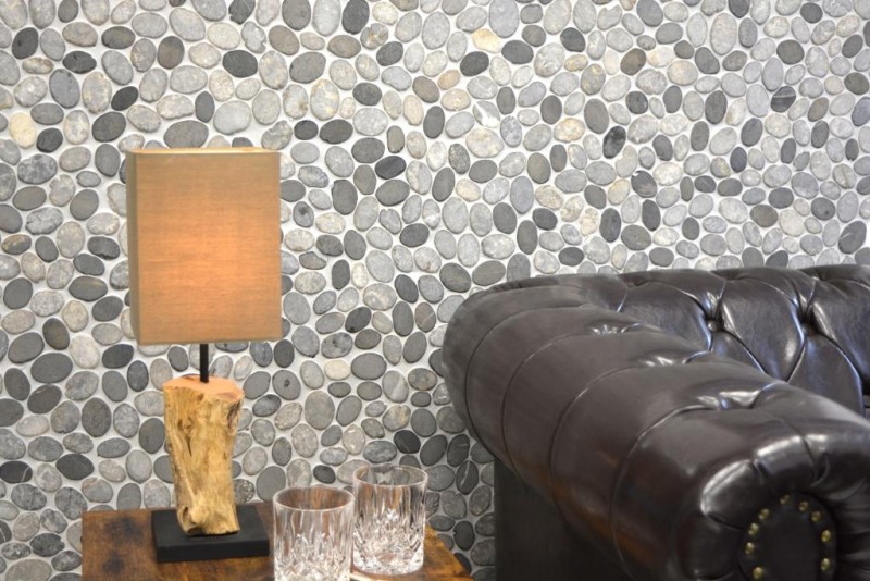 Muestra de mano mosaico azulejo piedra natural río guijarro piedra guijarro corte ceniza gris azulejo backsplash MOS30-SANI_m