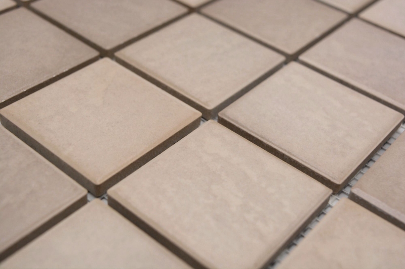 Muestra de mano Jasba Village mosaico gres cerámico arena beige mate efecto piedra cocina baño ducha MOSJB541_m