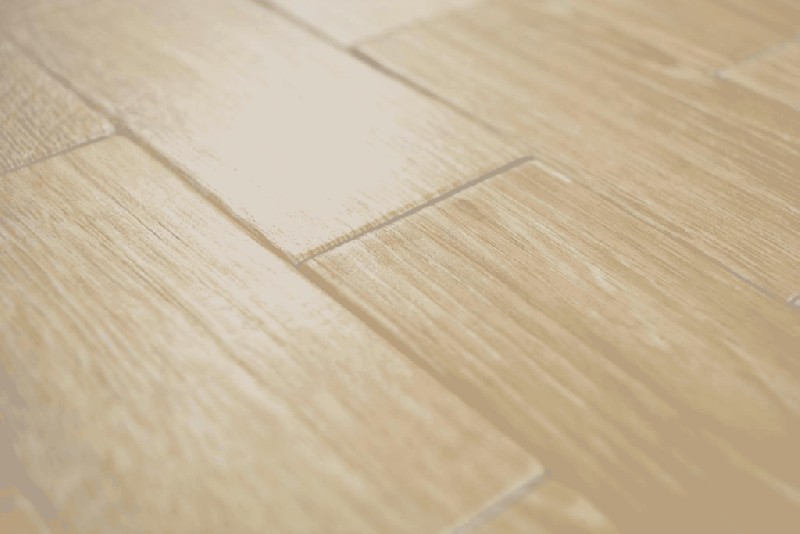 Muestras de mano papel de aluminio revestimiento de pared vinilo autoadhesivo aspecto madera haya metro MOS200-W1102_m