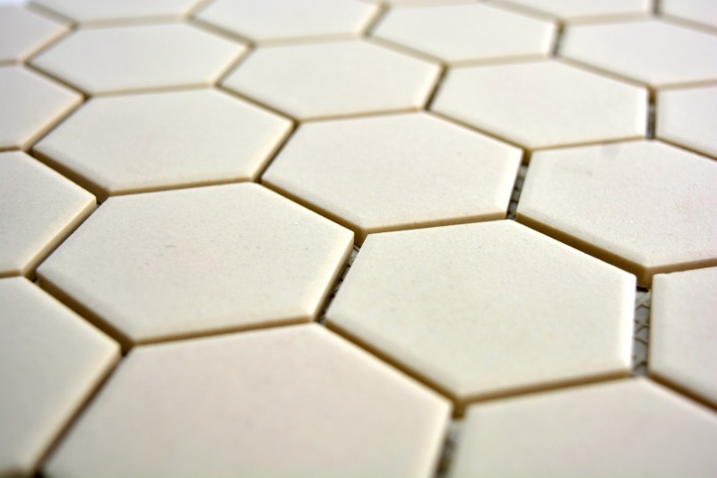 Muestra de mano azulejo mosaico cerámica blanco hexágono beige claro sin esmaltar MOS11B-1202-R10_m