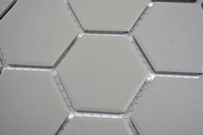 Muestra de mano azulejo mosaico cerámica hexágono gris sin esmaltar MOS11B-0202-R10_m