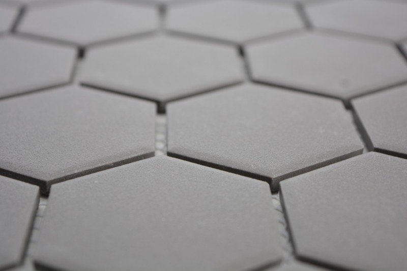 Muestra de mano azulejo mosaico cerámica hexágono gris oscuro sin esmaltar MOS11B-0213-R10_m