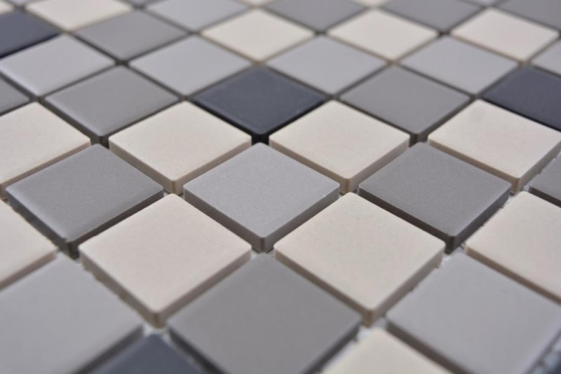 Muestra de mano azulejo mosaico cerámica beige claro gris sin esmaltar MOS18-0205_m