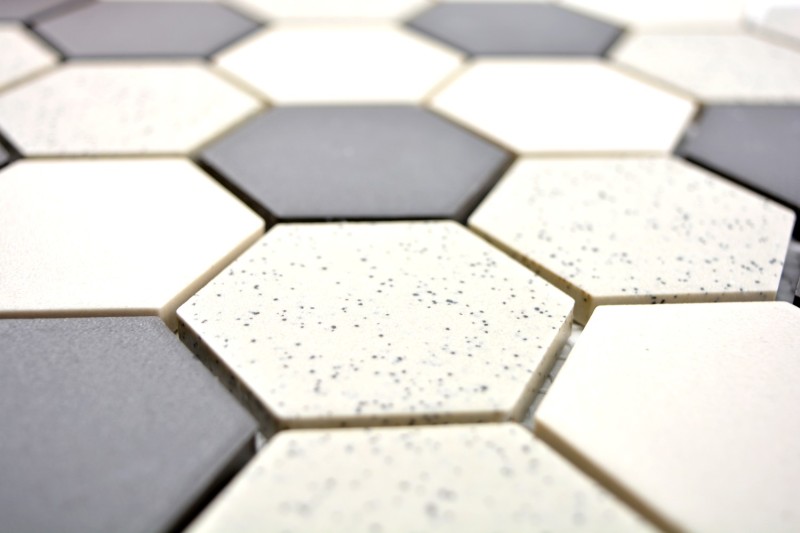 Muestra de mano mosaico azulejo cerámica beige negro Hexagaon sin esmaltar MOS11G-0113-R10_m