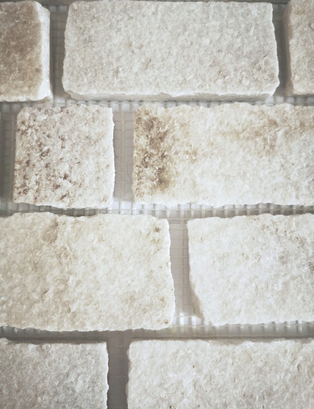 Muestra de mano mosaico azulejo pizarra piedra natural ladrillo blanco MOS34-0102_m
