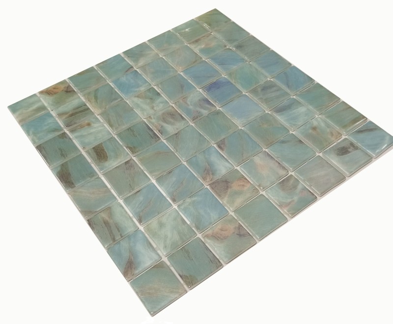 Muestra de mano piscina mosaico piscina mosaico de vidrio aguamarina shimmer verde turquesa gris crema plata pared suelo cocina baño ducha - MOS220-71383U_m