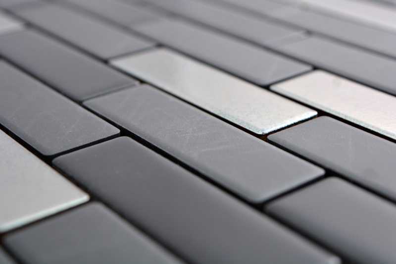Muestra de mano mosaico compuesto cerámica negro plata cromo barras azulejo backsplash MOS26-0317_m