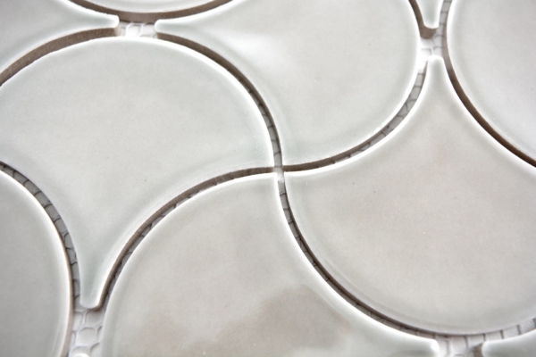 Muestra de mano mosaico azulejo cerámica gris fan piedra gris brillante pared azulejo baño azulejo onda MOS13-FSW02_m