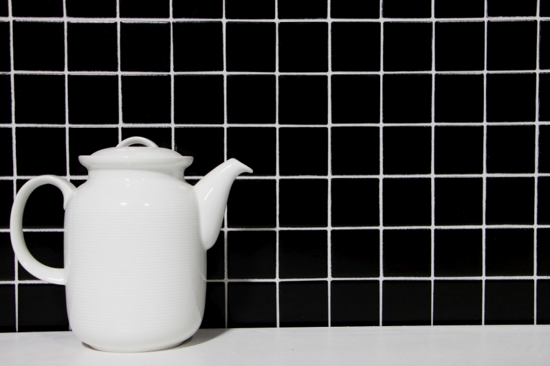 Muestra de mano mosaico azulejo cerámica varillas negro mate azulejo WC azulejo de baño MOS24B-0311_m