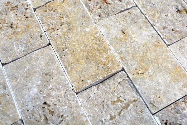 Muestra de mano mosaico azulejo Travertino piedra natural nogal Ladrillo Splitface Noce Travertino 3D MOS43-1210_m
