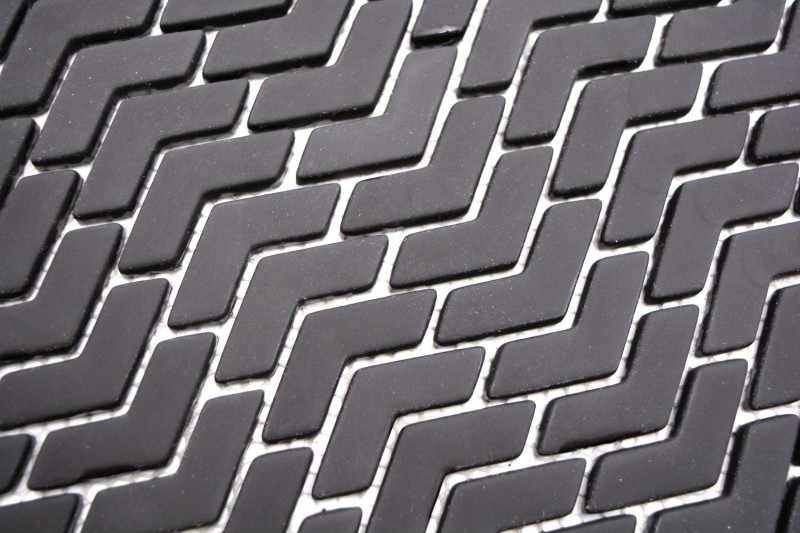 Mosaico de vidrio sostenible pared revestimiento azulejo backsplash reciclado espiga esmalte negro mate MOS140-HB31B