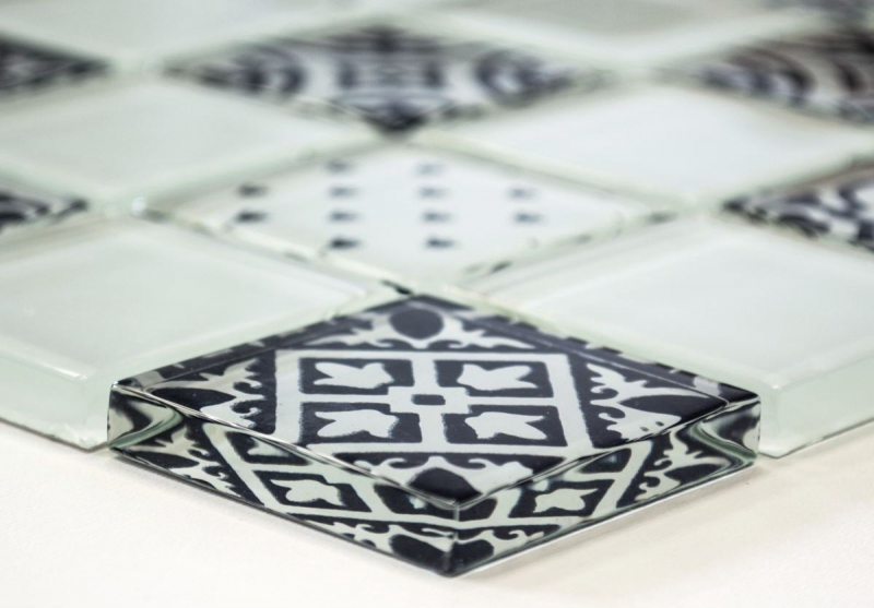 Muestra de mano retro vintage mosaico azulejo translúcido blanco vidrio mosaico cristal óptico blanco MOS78B-0103_m