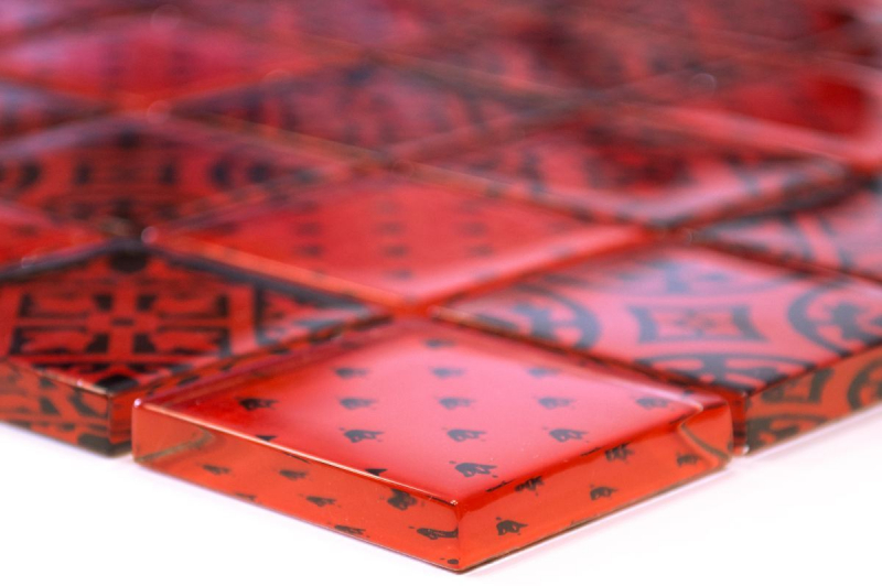 Muestra de mano retro vintage mosaico azulejo translúcido rojo vidrio mosaico cristal mirada rojo MOS78B-0902_m