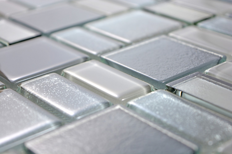 Muestra de mano mosaico azulejo combinación gris translúcido gris iridiscente MOS68-0213G_m