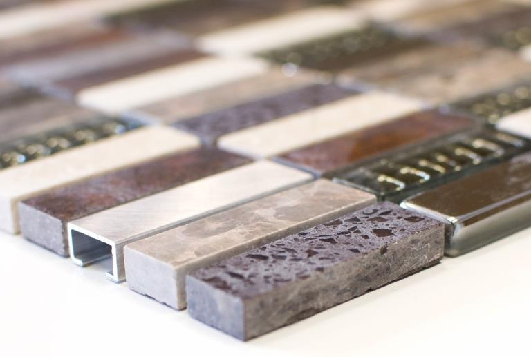 Muestra de mano mosaico azulejo translúcido compuesto aluminio beige marrón plata negro rectángulo mosaico de vidrio Cristal Piedra artificial Alu EP beige marrón MOS87-SM48_m