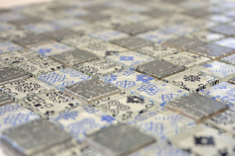 Muestra de mano mosaico azulejo Azulejo backsplash Translúcido azul negro Mosaico de vidrio Cristal Resina Óptica azul negro plata MOS83-CB07_m