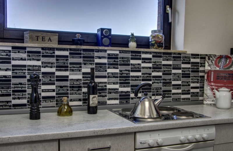 Mosaico rectangular azulejos de mosaico de vidrio Urban Feeling vidrio esmerilado negro blanco plata cocina splashback baño - MOS87-39