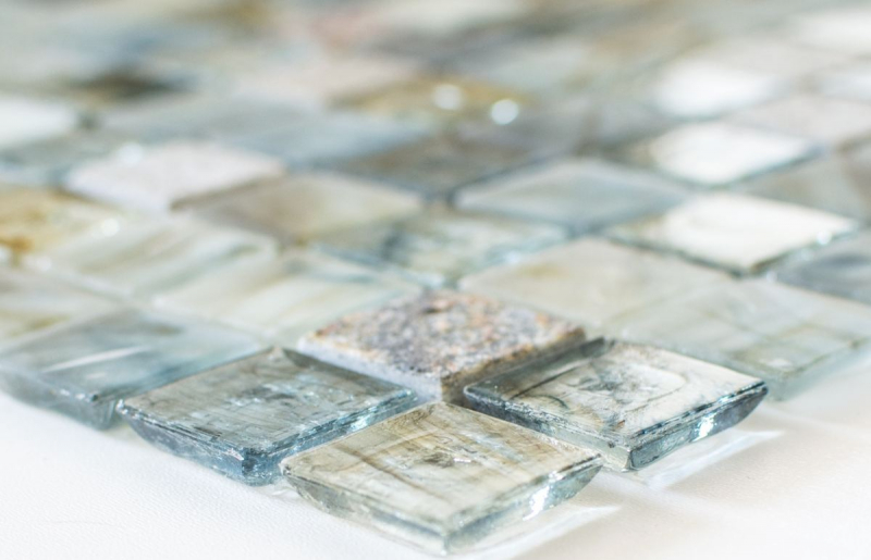 Muestra de mano azulejo mosaico Azulejo backsplash Gris claro translúcido Mosaico de vidrio Piedra de cristal Crema gris claro MOS94-2505_m