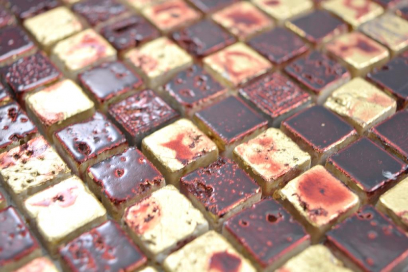 Muestra de mano mosaico piedra resina oro rojo pared azulejo backsplash cocina baño MOS88-0709_m