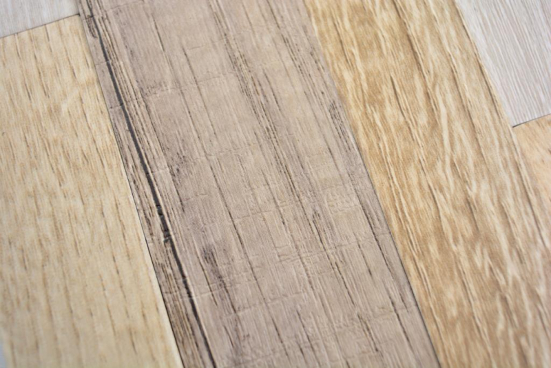 revestimiento mural autoadhesivo ALU metal aspecto madera fondo claro panel mural cocina azulejo espejo