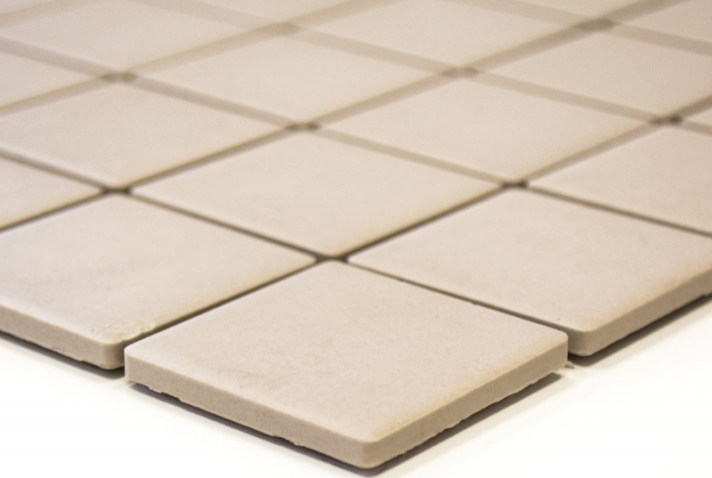 Muestra de mano azulejo de mosaico de cerámica beige claro magnolia sin esmaltar RUTSCHEMMEND MOS14B-1211-R10_m