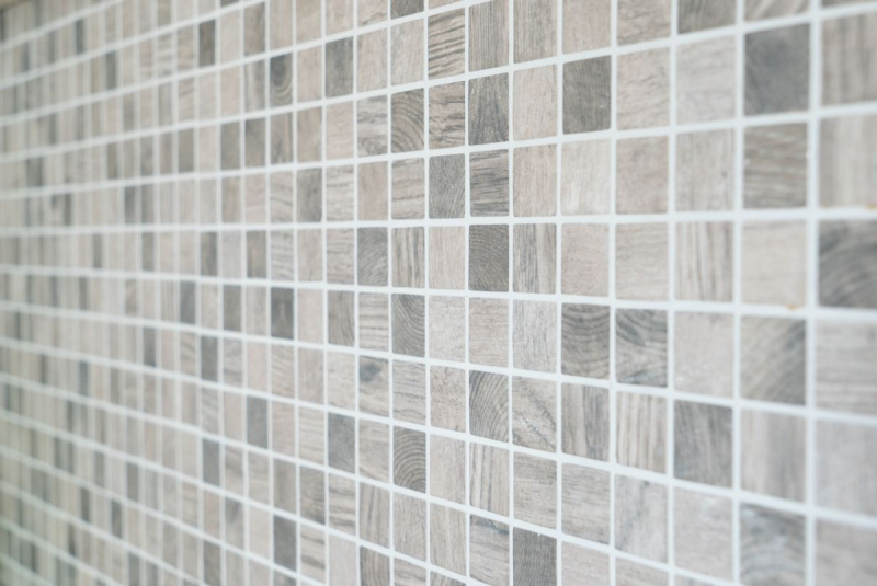 Mosaico de vidrio sostenible revestimiento de pared textura de madera reciclada gris beige azulejo backsplash MOS63-324