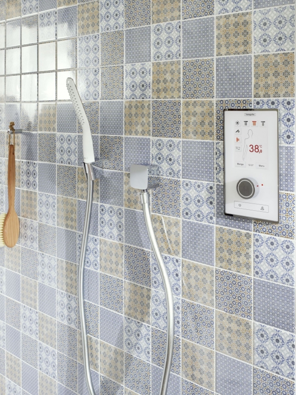 Muestra de mano retro vintage mosaico azulejo cerámica blanco azul naranja gris MOS22B-1404_m