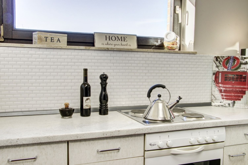 Muestra de mano Mini Metro Subway mosaico azulejo cerámica BLANCO azulejo backsplash cocina MOS26-0102_m