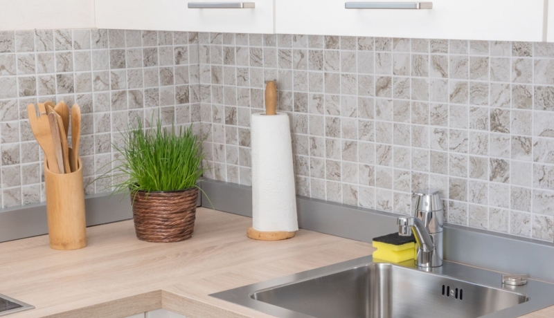 Muestra de mano mosaico azulejo aspecto piedra natural gris beige estructura azulejo backsplash MOS16-HWA4LG_m