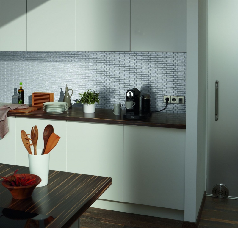 Muestra de mano mosaico azulejo aluminio plata Ladrillo aluminio alu Azulejo backsplash cocina MOS48-0204_m