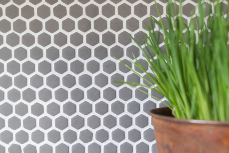 Muestra de mano mosaico ECO Reciclaje GLAS Hexágono Esmalte gris-marrón mate MOS140-HX15G_m