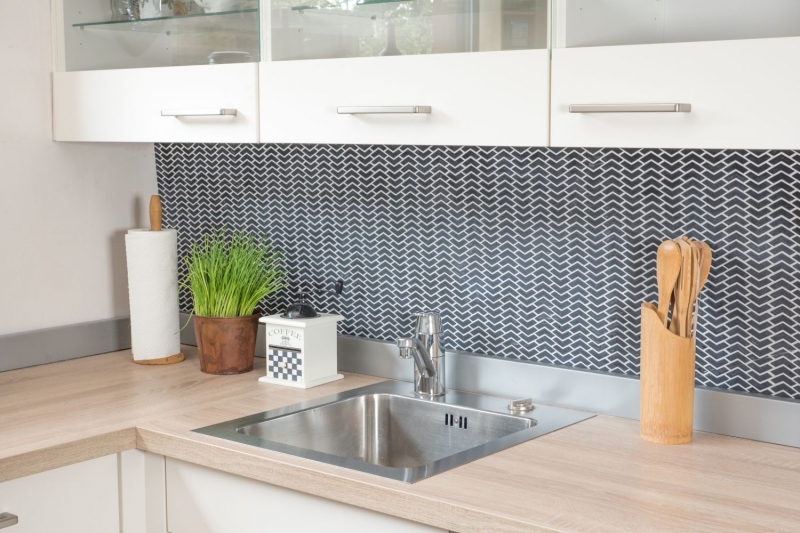Muestrario de mano mosaico ECO Reciclaje VIDRIO espiga esmalte negro mate MOS140-HB31B_m