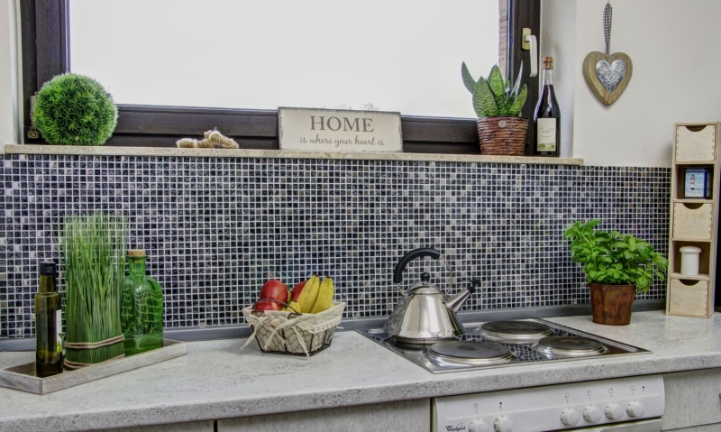 Muestra de mano mosaico azulejo Translúcido negro plata Mosaico de vidrio Cristal EP negro plata MOS92-1099_m
